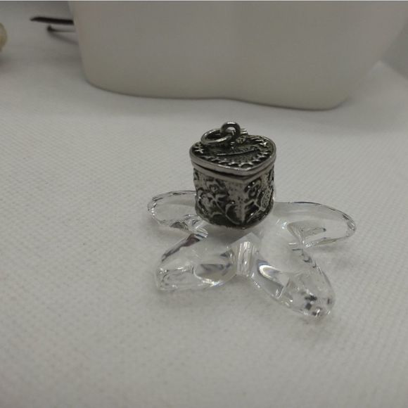 Witchery Jewelry - Witchy spell true love box necklace pendant